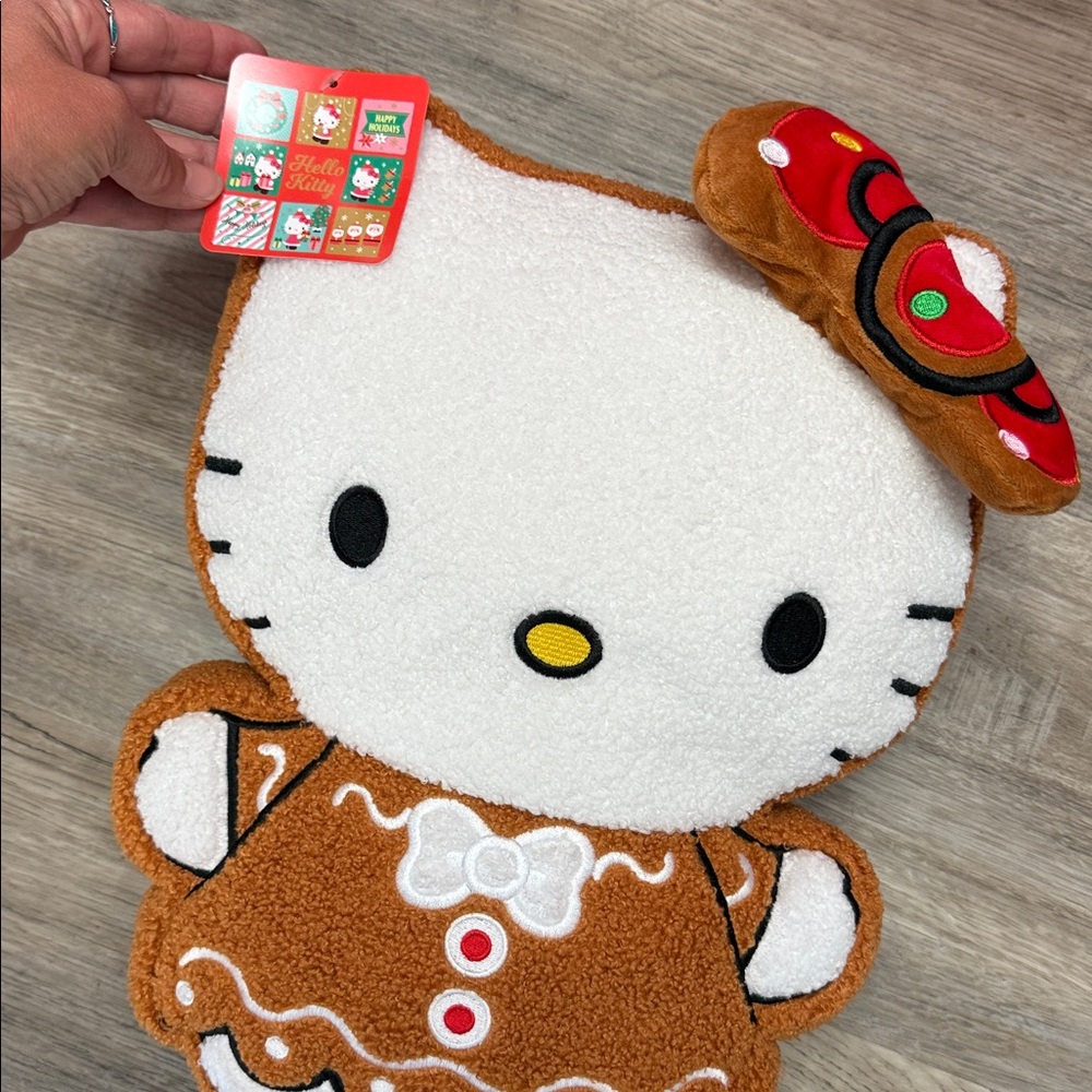 Hello Kitty Gingerbread Plush - Picture 2 of 4